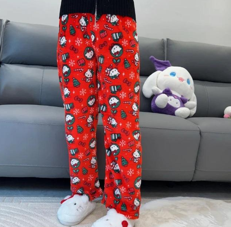 🔥Buy 1 get 1 Free🔥 - Hello Kitty Cozy Pajamas set